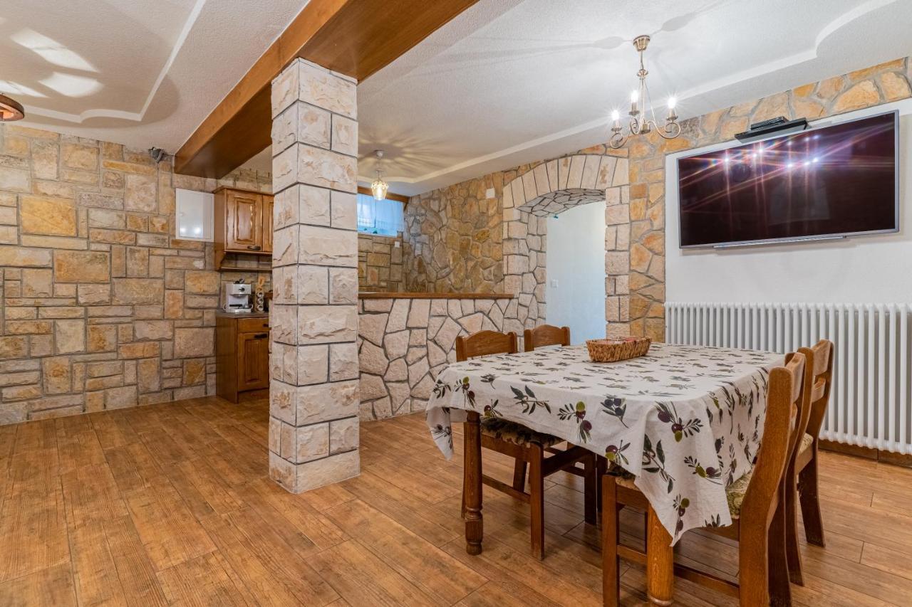Apartment Jurasic Orlec Exterior foto